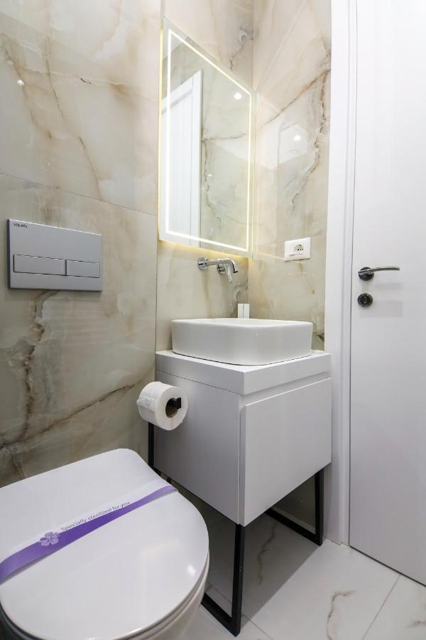 N Hotel City Center By Noshi Tirana Exterior foto