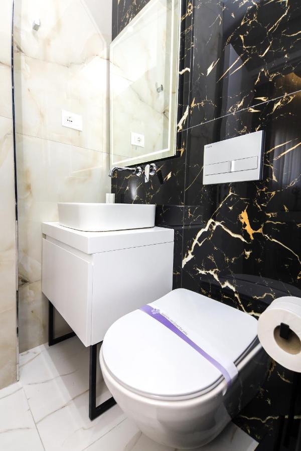 N Hotel City Center By Noshi Tirana Exterior foto