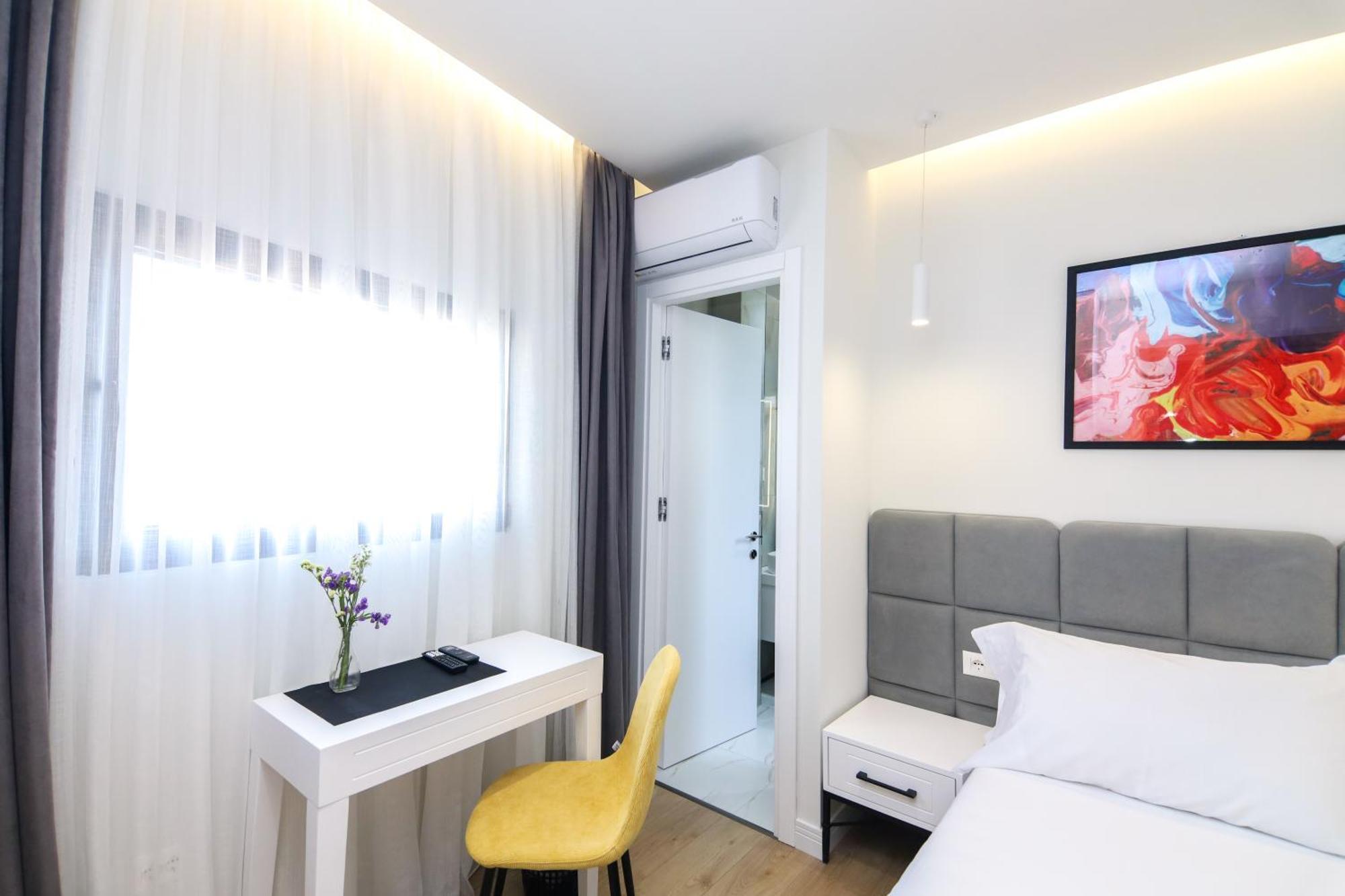 N Hotel City Center By Noshi Tirana Exterior foto